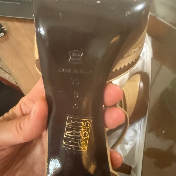 VIA SPIGA ** Patent Leather Heels  ** Ankle Strap - Picture 8 of 8